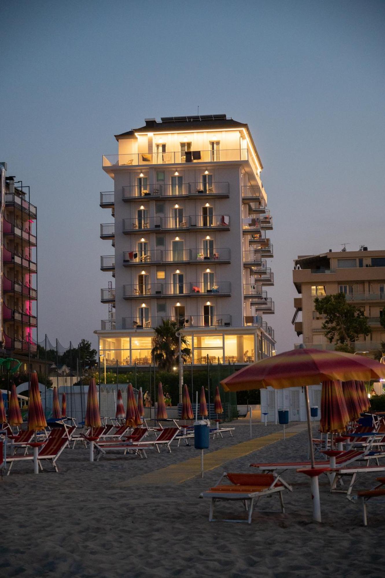 Hotel Fedora Riccione Extérieur photo