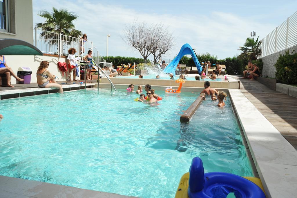 Hotel Fedora Riccione Extérieur photo