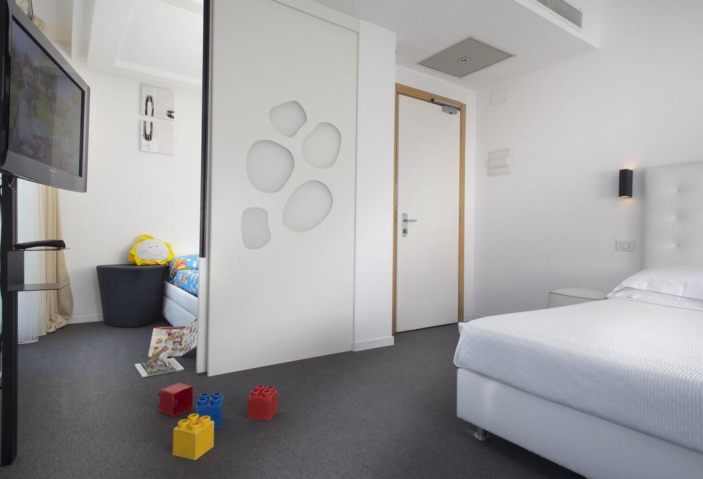 Hotel Fedora Riccione Extérieur photo