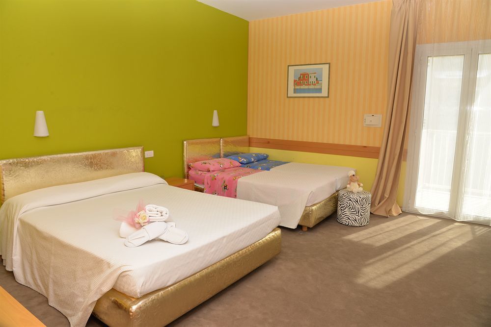 Hotel Fedora Riccione Extérieur photo