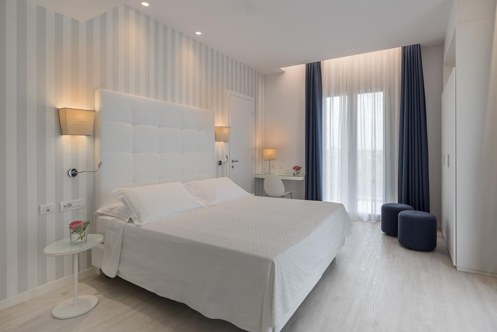 Hotel Fedora Riccione Extérieur photo